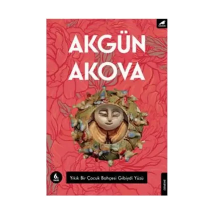 Yıkık Bir Çocuk Bahçesi Gibiydi Yüzü