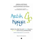 Artık Üç Kişiyiz